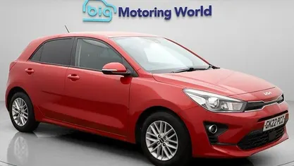 Used Kia Rio 101 HP (74 kW) 2022 Red Hatchback