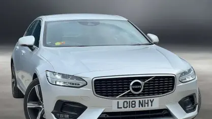 Used Volvo S90 R-Design 190 HP (139 kW) 2019 Sedan