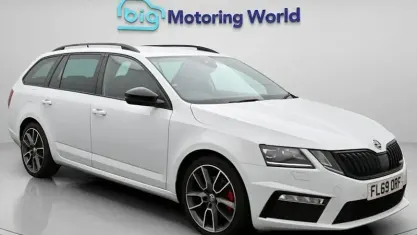 Used Skoda Octavia vRS 188 HP (138 kW) 2020 White Estate