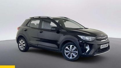 Używany Kia Stonic 99 KM (72 kW) 2025 Czarny SUV