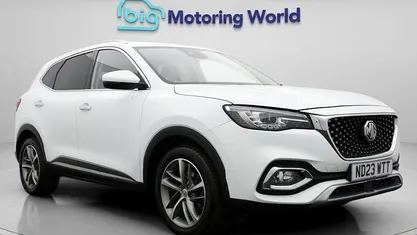 Second-hand MG HS Exclusive 162 CP (119 kW) 2023 Alb SUV