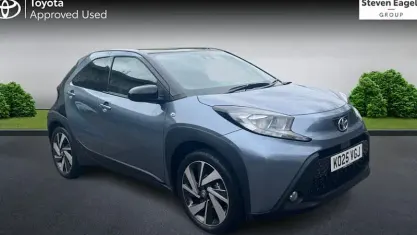 Used Toyota Aygo X 72 HP (52 kW) 2025 Grey SUV