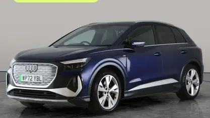 Begagnad Audi Q4 e-tron S-Line 219 kW (299 HK) 2022 Blå SUV
