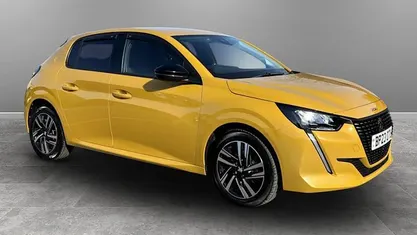 Used Peugeot 208 Allure+ 102 HP (75 kW) 2023 Hatchback