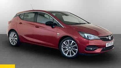 Red Used 2021 Vauxhall Astra Edition Hatchback | £9,895 (Fair price)
