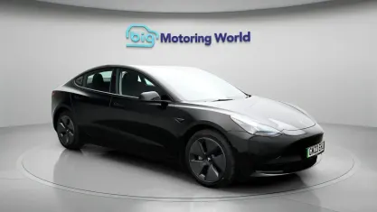 Usado Tesla Model 3 RWD 222 kW (302 HP) 2023 Preto Sedan