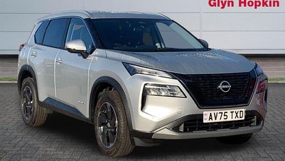 Nowe Nissan X-Trail N-Connecta 213 KM (156 kW) 2025 Srebrny SUV