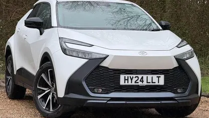 Used Toyota C-HR Design 140 HP (102 kW) 2026 SUV