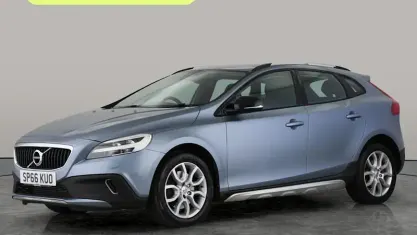 Used Volvo V40 Pro 152 HP (111 kW) 2016 Blue Hatchback