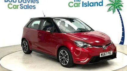 Used MG MG3 106 HP (77 kW) 2017 Red Hatchback