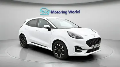 Usado Ford Puma ST-Line X 125 HP (91 kW) 2023 Branco SUV