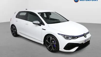 Begagnad VW Golf VIII R 320 HK (235 kW) 2023 Vit Halvkombi