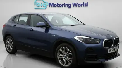 Begagnad BMW X2 Sport Line 221 HK (162 kW) 2022 Blå SUV