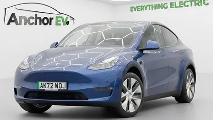 Used Tesla Model Y Long Range AWD 286 kW (389 HP) 2025 SUV