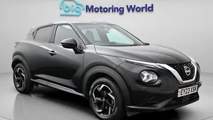 Begagnad Nissan Juke N-Connecta 114 HK (83 kW) 2023 SUV