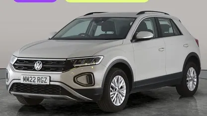 Used VW T-Roc Life 110 HP (80 kW) 2024 SUV