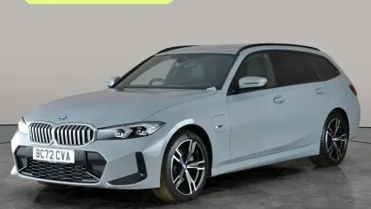 Usado BMW 330e M Sport 292 HP (214 kW) 2024 Carrinha