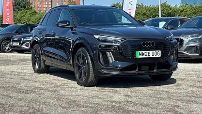 Used Audi Q6 e-tron Black Edition 225 kW (306 HP) 2026 Grey SUV