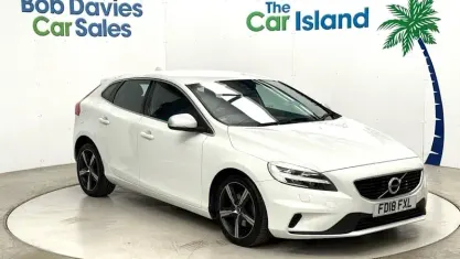 Usado Volvo V40 R-Design 152 HP (111 kW) 2018 Branco Citadino