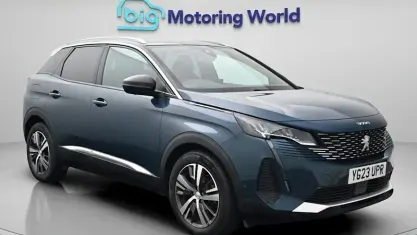 Second-hand Peugeot 3008 Allure+ 131 CP (96 kW) 2023 Albastru SUV