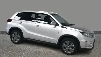 Gebraucht Suzuki Vitara SZ-T 129 PS (94 kW) 2023 Silber SUV