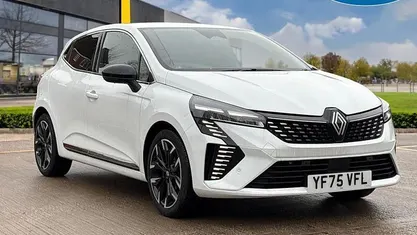 New Renault Clio V Esprit Alpine 143 HP (105 kW) 2025 White Hatchback