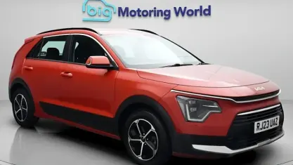 Used Kia Niro 182 HP (133 kW) 2023 Orange SUV
