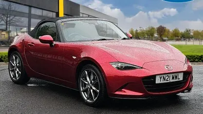 Used Mazda MX5 Inclusive 184 HP (135 kW) 2021 Red Cabriolet