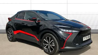 Second-hand Toyota C-HR Design 140 CP (102 kW) 2026 SUV