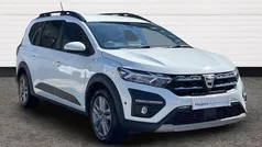 White Used 2022 Dacia Jogger Comfort MPV | £13,689 (Fair price)