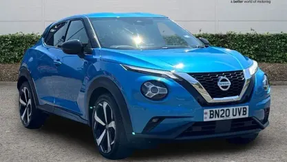 Used Nissan Juke Tekna 117 HP (86 kW) 2020 Blue SUV