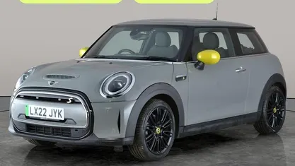 Used Mini Cooper Level 2 135 kW (184 HP) 2023 Hatchback