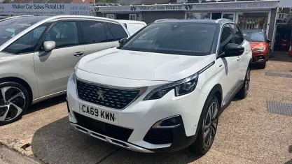 Used Peugeot 3008 Premium 131 HP (96 kW) 2019 White SUV