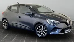 Used 2022 Renault Clio V Iconic Hatchback | £11,495 (Good price)