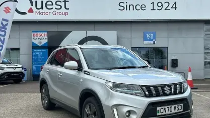 Używany Suzuki Vitara SZ-T 129 KM (94 kW) 2024 SUV