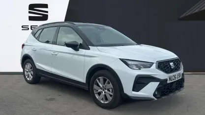 Used Seat Arona SE 95 HP (69 kW) 2026 Glacial white with black roof  metallic SUV