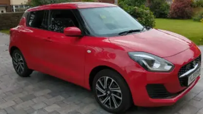 Usado Suzuki Swift SZ-L 83 HP (61 kW) 2023 Vermelho Citadino