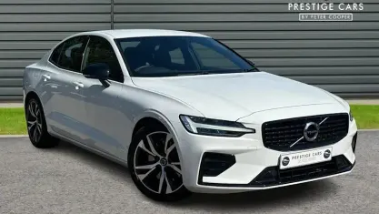 Used Volvo S60 R-Design 250 HP (183 kW) 2021 White Sedan