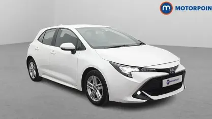 Używany Toyota Corolla 122 KM (89 kW) 2022 Biały Hatchback