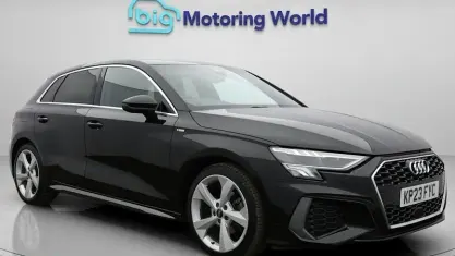 Używany Audi A3 Sportback S-Line 150 KM (110 kW) 2023 Czarny Hatchback