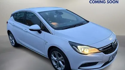 Used Vauxhall Astra SRi 105 HP (77 kW) 2018 Hatchback