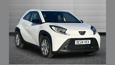 White Used 2024 Toyota Aygo PURE Hatchback | £15,950 (Fair price)