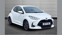 White Used 2021 Toyota Yaris Hybrid Design Hatchback | £14,250 (Fair price)