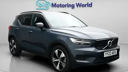 Used Volvo XC40 Plus 211 HP (155 kW) 2021 Blue SUV