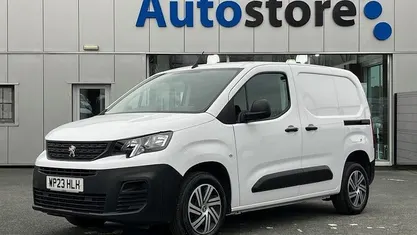 Used Peugeot Partner Premium 102 HP (75 kW) 2023 MPV