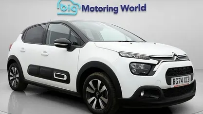 Used Citroën C3 PureTech 110 HP (80 kW) 2024 White Hatchback