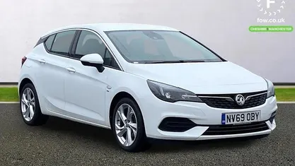 White Used 2020 Vauxhall Astra Design Edition Hatchback | £8,899 (Fair price)