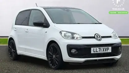 Used VW up! R-line 65 HP (47 kW) 2022 White Hatchback