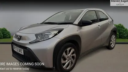 Used Toyota Aygo X PURE 72 HP (52 kW) 2025 SUV