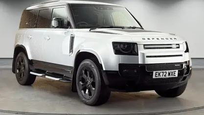 Usado Land Rover Defender Dynamic 250 CV (183 kW) 2022 Plateado SUV